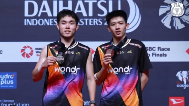 697607c80560b-ganda-putra-indonesia-raymond-indra-nikolaus-joaquin_665_374.jpg