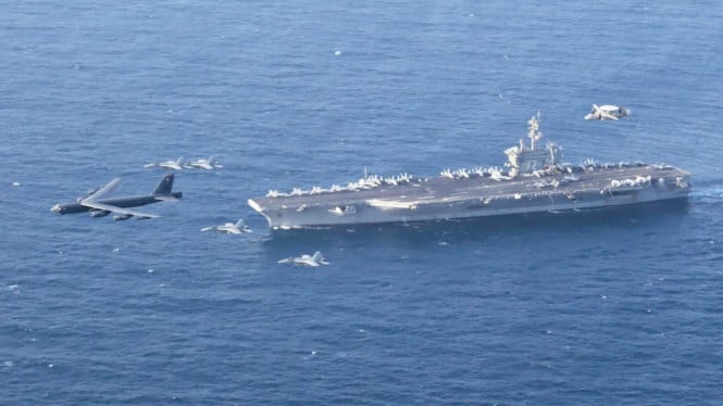 697817895db37-kapal-induk-as-abraham-lincoln-tiba-di-perairan-timur-tengah_gemini_665_374.jpg