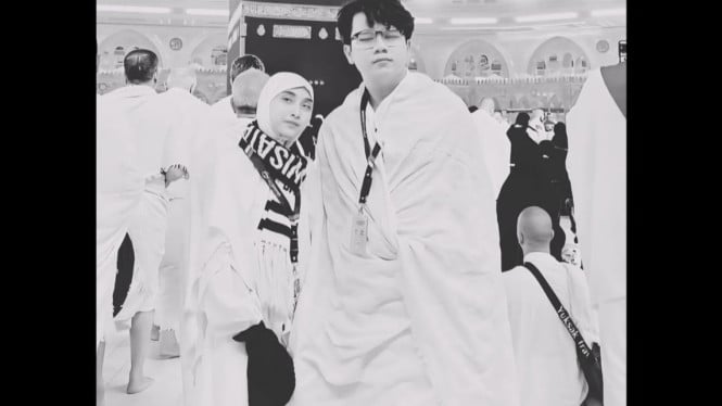 La familia de la furiosa primera esposa del Mago Rojo grita en las redes sociales