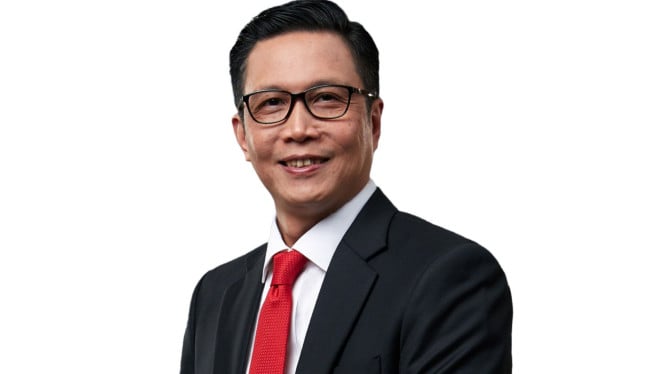 El perfil y la trayectoria de Jeffrey Hendrick lo convierten en un fuerte candidato para reemplazar a Iman Rachman como director general de BEI.