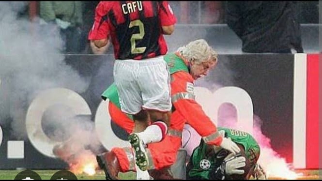 La oscura historia de los ataques con bengalas contra los seguidores del Inter de Milán