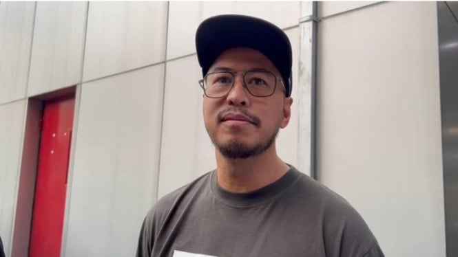 Tras la mens rea, la policía en el metro de la policía hasta 5 veces, Pandji Pragiwaksono tocó la postura de Gibran.