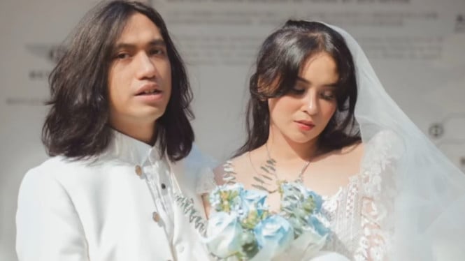 ¡Arriba! Ayushita se casó en secreto con el músico Gerald Situmorang