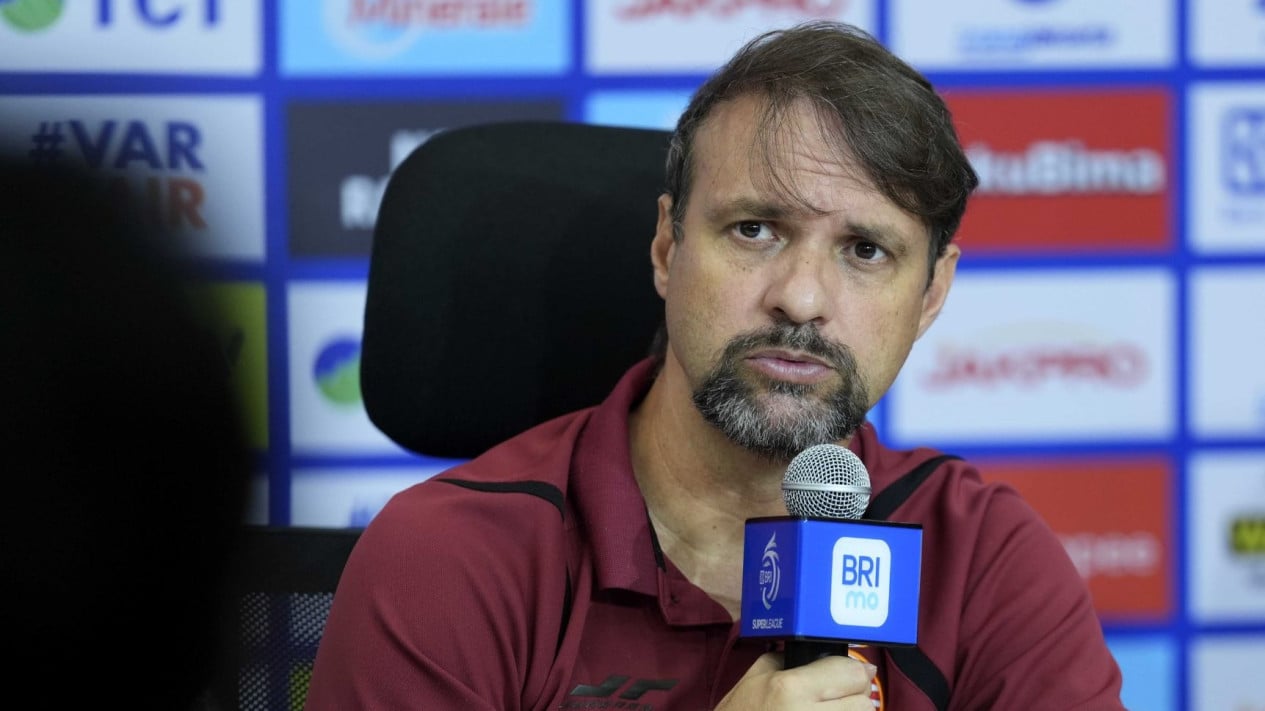 Declaración de clase del entrenador de Persija tras ganar la Superliga de Persib Bandung 2025/2026