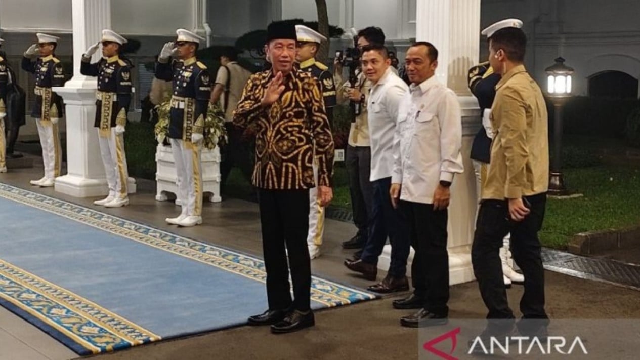 SBY, Jokowi, Maroof Amin y Bodiono llegan al Palacio Merdeka