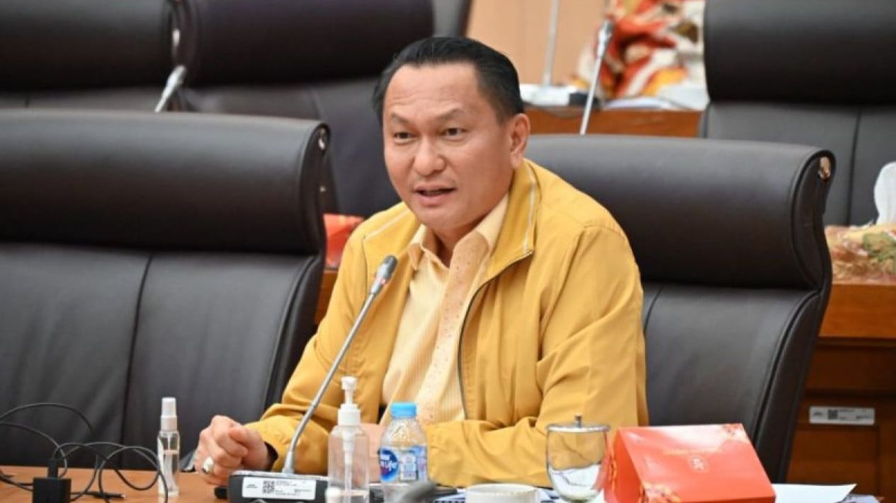 El presidente de la Comisión XII de la RPD valora al gobierno por no aumentar los precios del combustible: todavía del lado del pueblo