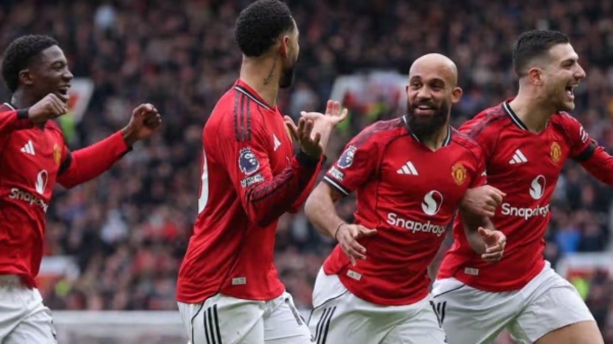 No se transmite por televisión, este es el enlace de transmisión en vivo del Newcastle United vs Manchester United que está sucediendo en este momento.