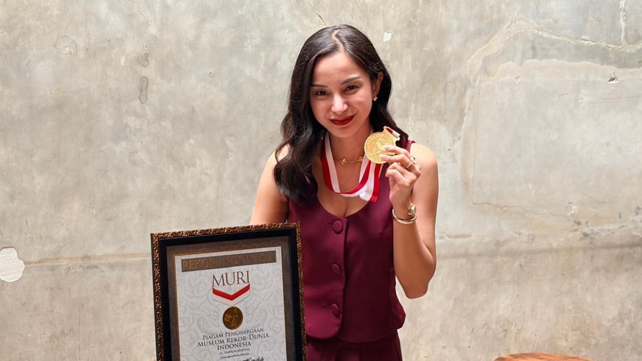 ¡Kirana Larasathi estableció el récord de Muri! Saltó con éxito a una profundidad de 127 metros.