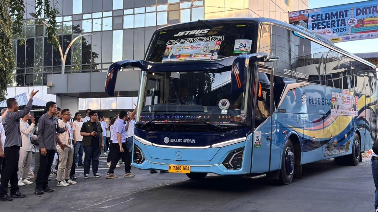 Honda envía miles de personas que regresan a casa y motocicletas a sus lugares de origen