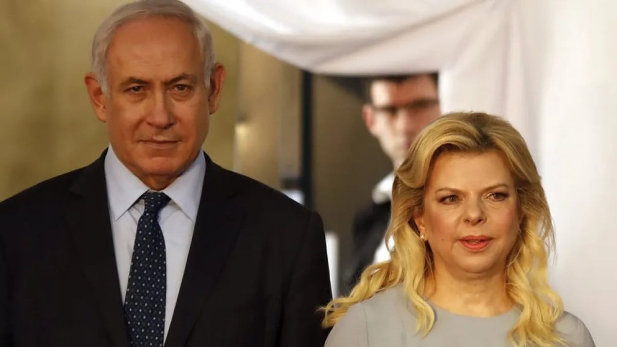 La esposa de Netanyahu llama a su marido un héroe mundial y es admirada por el mundo entero