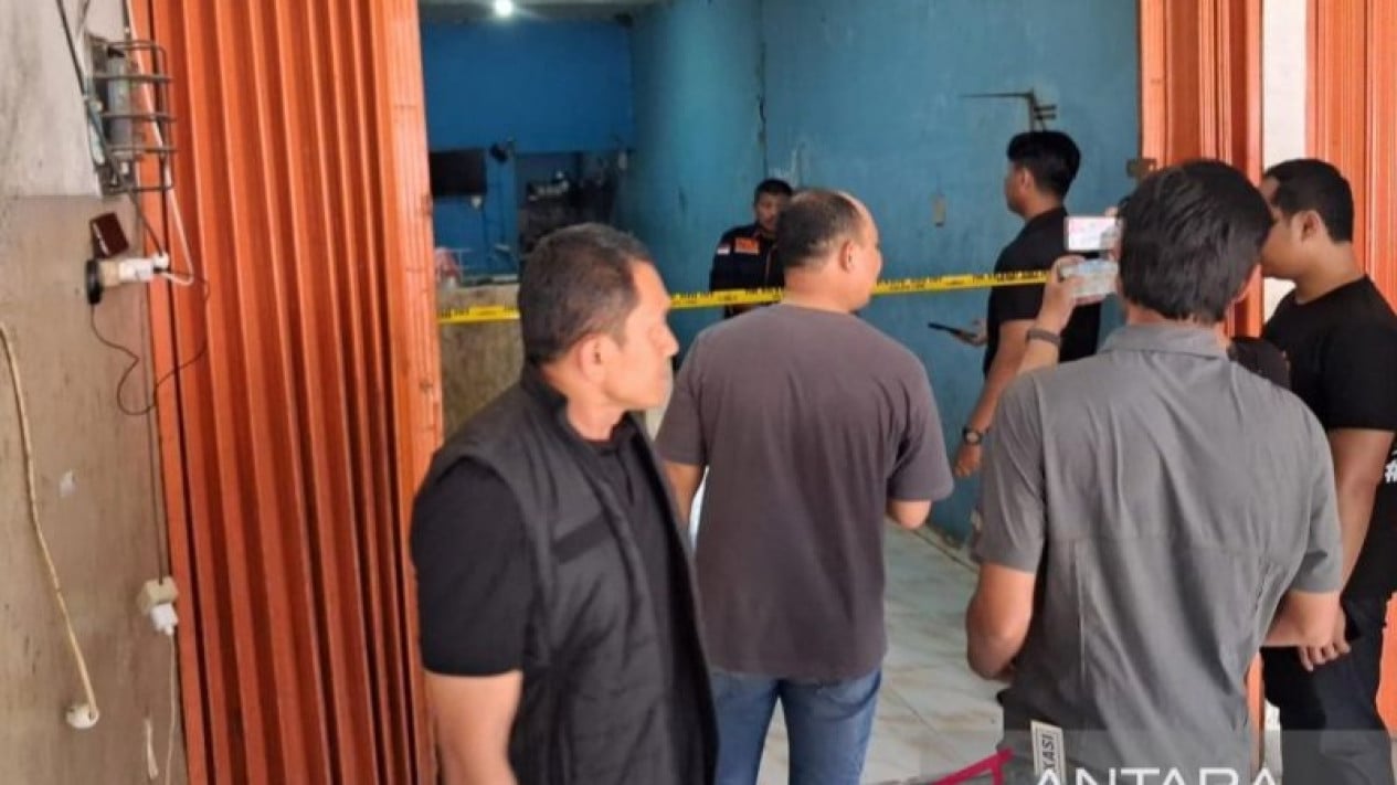 Confesiones del jefe del pollo frito de Bekasi cuando encontró a su empleado agrietado en el congelador