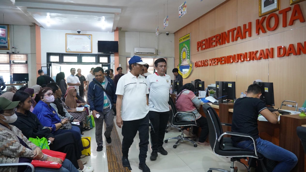 El primer día de la FMH, el Secretario Regional de Tangerang comprobará directamente: ¡No hay interrupciones en los servicios!