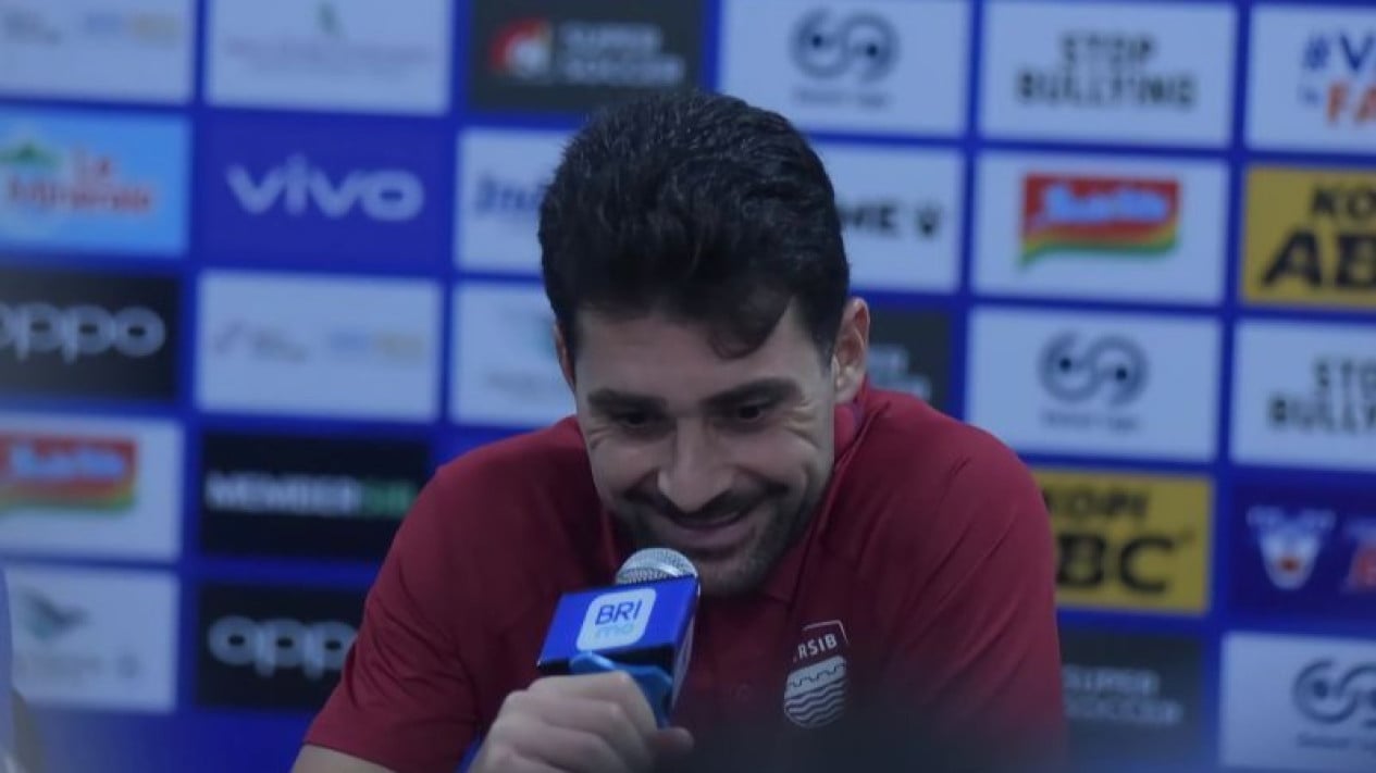 Clave para lo más alto de la clasificación, el defensa del Persib, Frans Putros, ha destacado la importancia de la constancia.