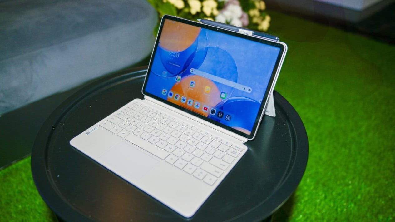 69e14aac09898-lenovo-yoga-tab_gemini_1265_711.jpg