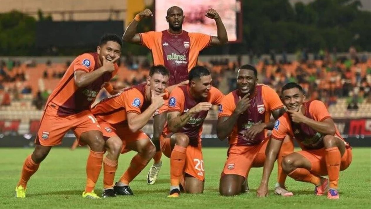 69e6984864b09-borneo-fc-pepet-persib-di-klasemen-super-league-2025-2026_gemini_1265_711.jpg