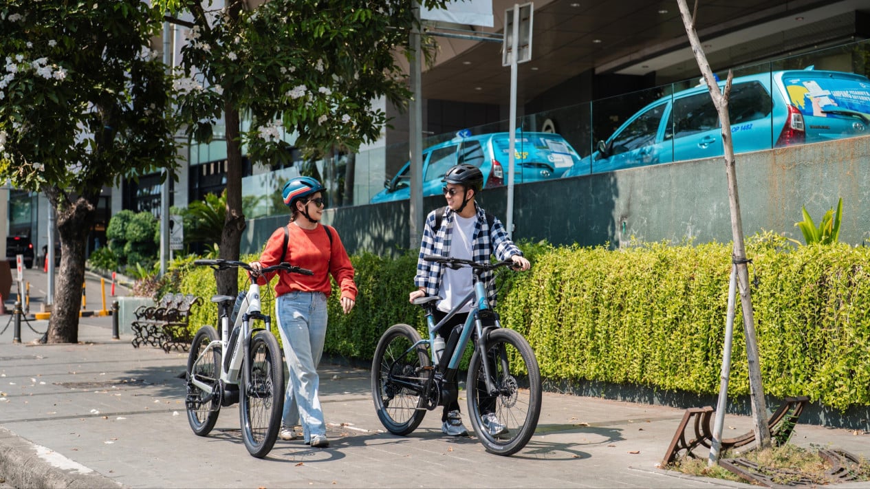 La crisis energética está obligando a la gente a correr a las oficinas. ¿Se están convirtiendo las bicicletas en el nuevo estilo de vida en las ciudades?