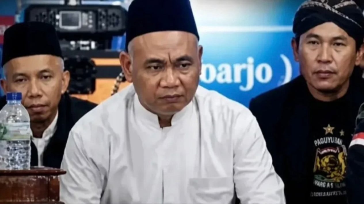 69fb944f3d4cb-sosok-kiai-ashari-pimpinan-pesantren-di-pati-yang-jadi-pelaku-pencabulan_gemini_1265_711.jpg