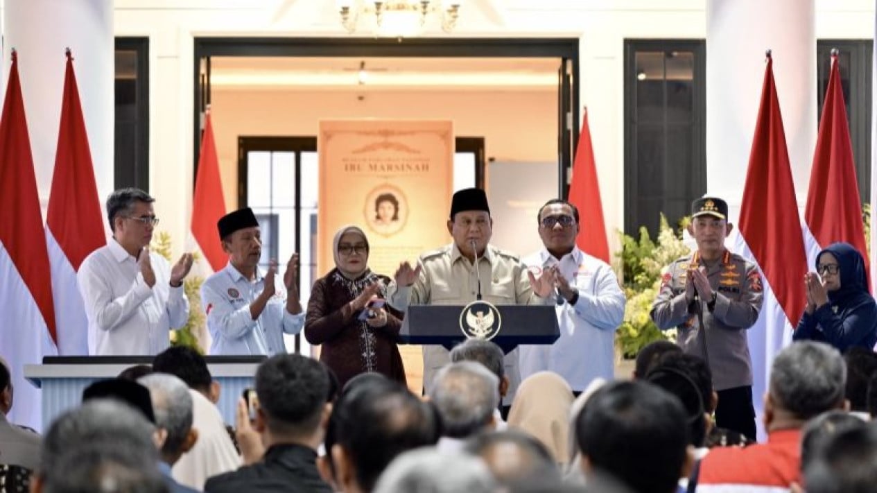 6a08f7fc1a8b1-presiden-prabowo-subianto-berpidato-saat-acara-peresmian-museum-marsinah-di-kabupaten-nganjuk-jawa-timur_gemini_1265_711.jpg