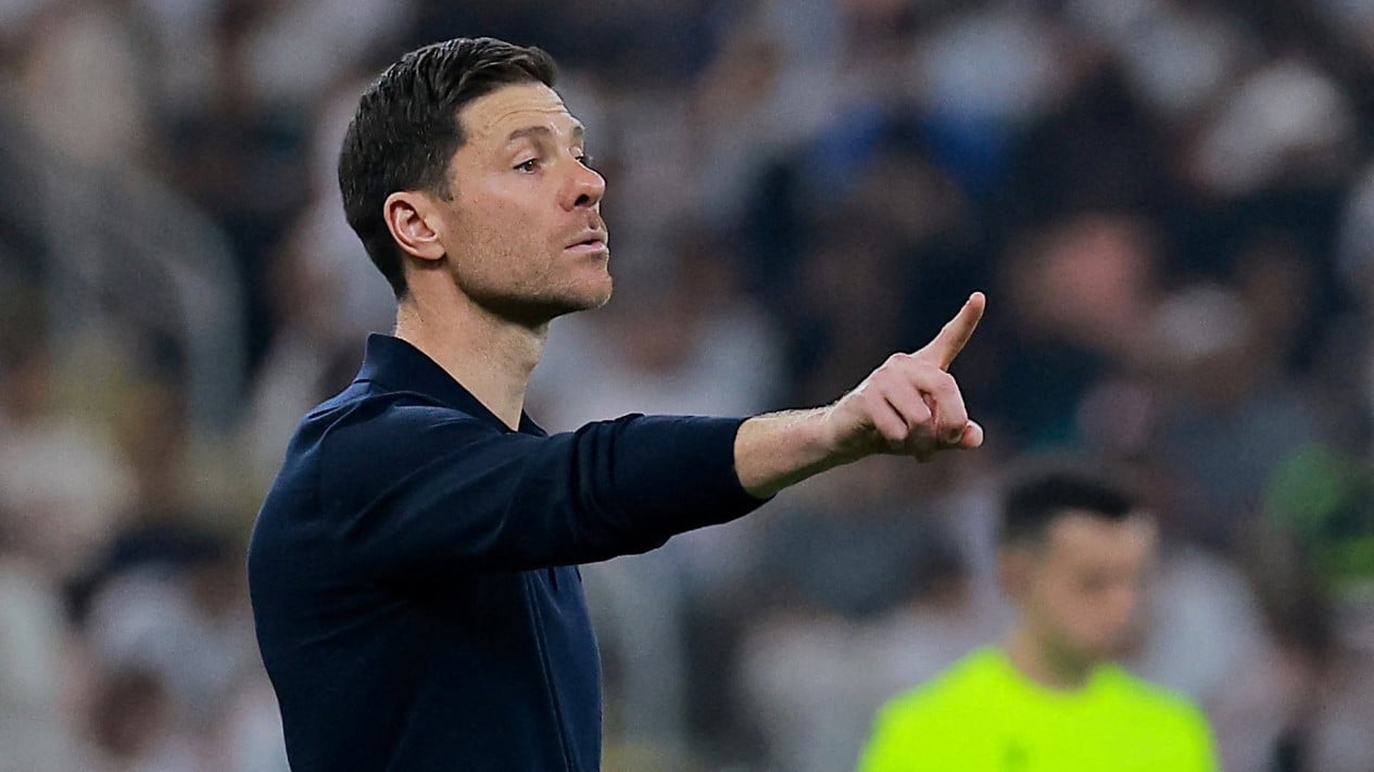 Recién comenzando, la era de Xabi Alonso en el Chelsea se ha visto empañada por grandes problemas