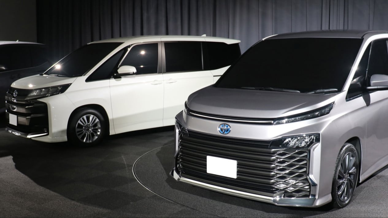 Fue tan popular en Japón que Toyota tuvo que importar monovolúmenes de Taiwán.