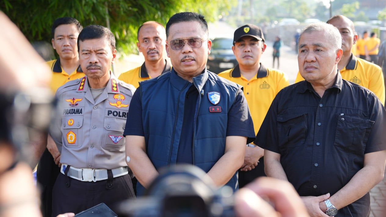 6a18fb4cac553-kakorlantas-polri-irjen-agus-suryonugroho-tengah_gemini_1265_711.jpg