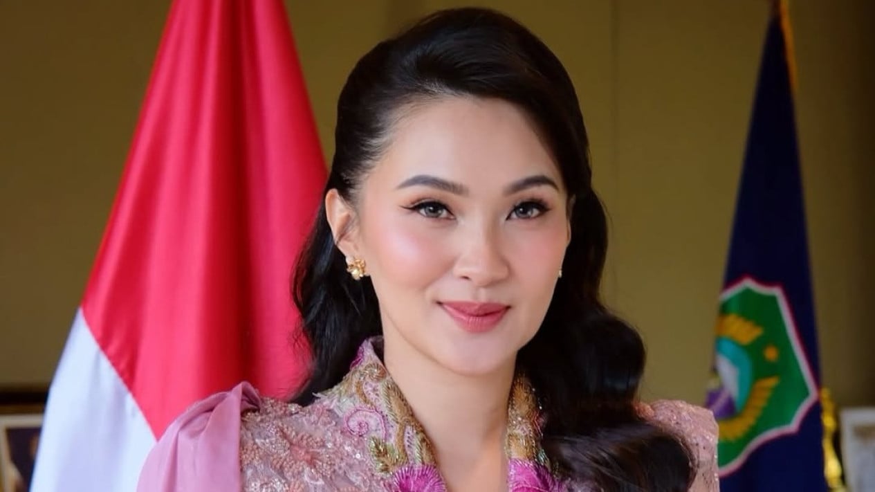 6a1ff2d15e8f1-sherly-tjoanda_gemini_1265_711.jpg