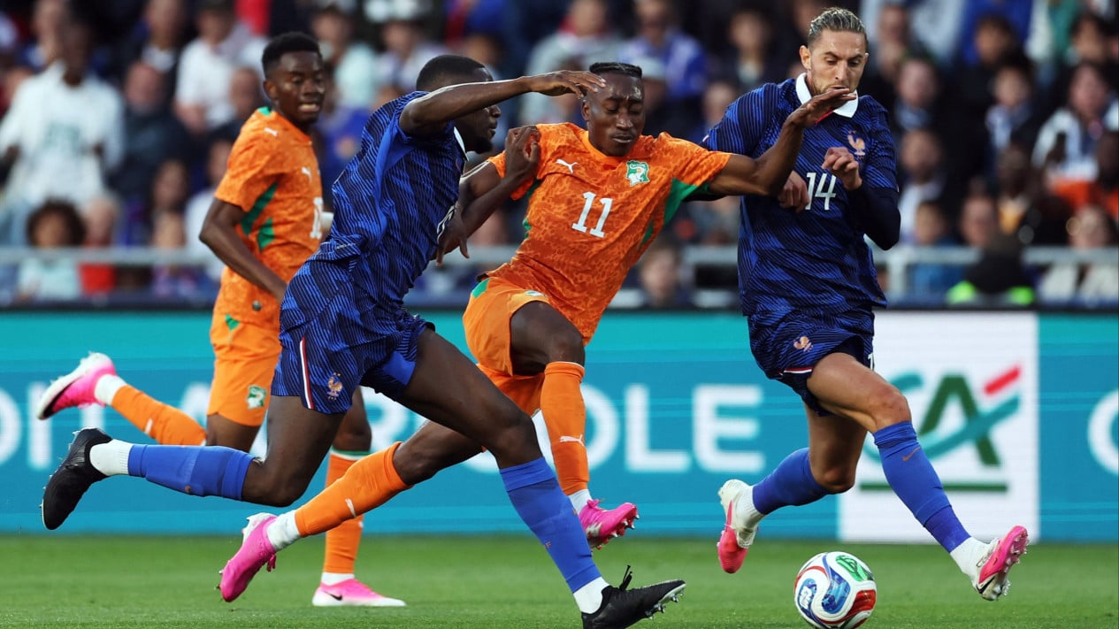 La selección francesa sufrió un duro golpe por parte de Costa de Marfil