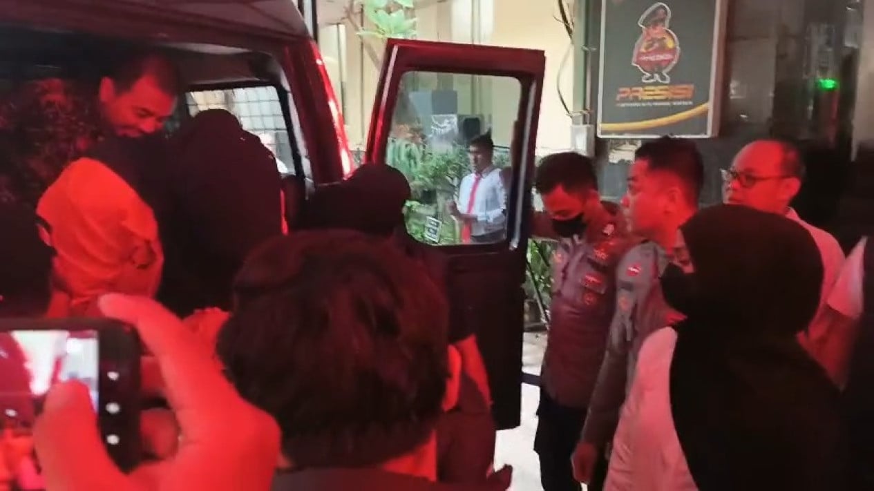 Polda Metro responde a las críticas del abogado Roy Suryo y la Dra. Tifa: todos los pasos cumplen con la normativa