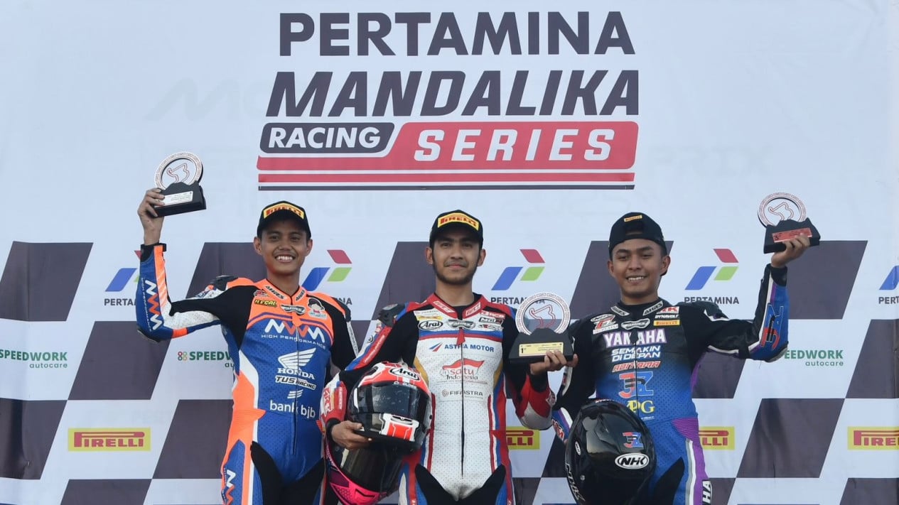 El joven corredor pasa al escenario mundial, campeón de Pertamina Mandalika Racing Series 2026 Rd 2