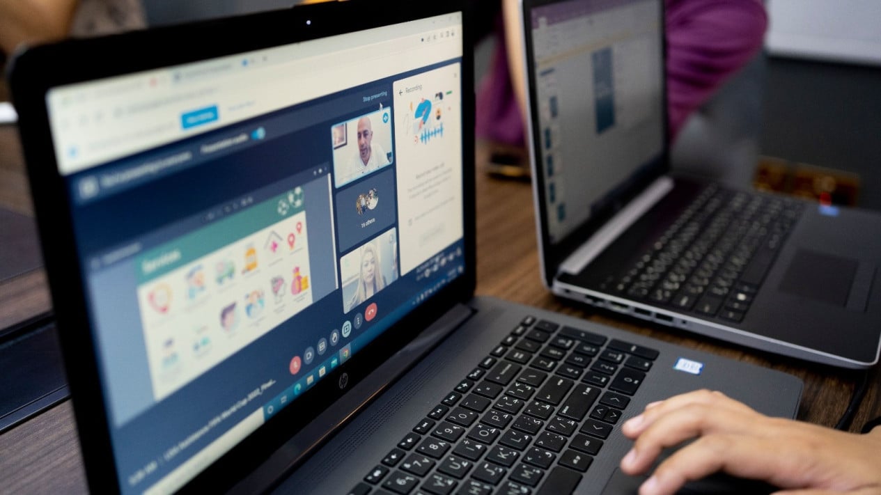 Compatible con Zoom, Microsoft Office y Google Classroom