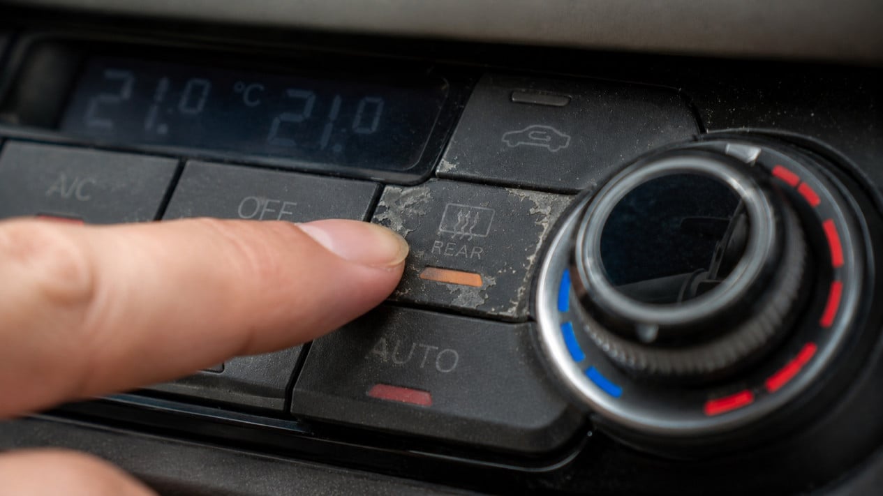 Los botones del tablero del auto se dañan fácilmente debido a estos 4 malos hábitos