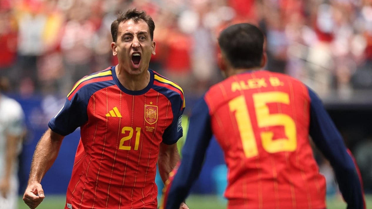 Mikel Oyerzabal Pepe Messi y Mbappé