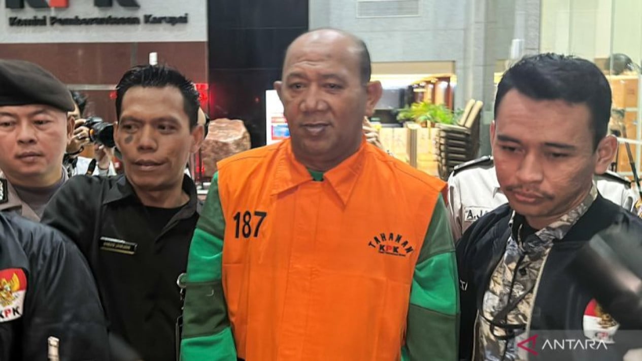 Langkat Regent recibe una propina de 3.500 millones de IDR por el nombramiento del director hasta el uniforme escolar