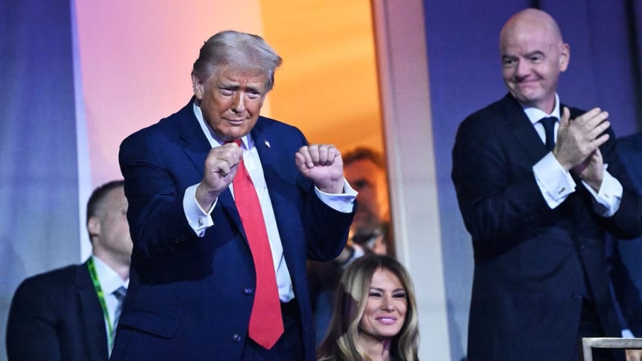 6a4c8019c4b9e-presiden-amerika-serikat-donald-trump-dan-presiden-fifa-gianni-infantino_gemini_1265_711.jpg