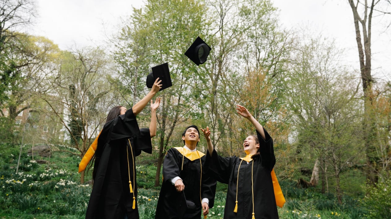 Descubriendo las carreras más prometedoras en la era de la IA, grandes oportunidades para recién graduados sin mucha experiencia