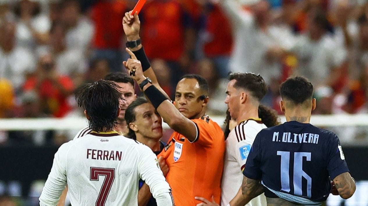 ¡Oficial! FIFA nombra árbitro de Estados Unidos para dirigir el duelo Inglaterra vs Argentina en semifinales del Mundial 2026