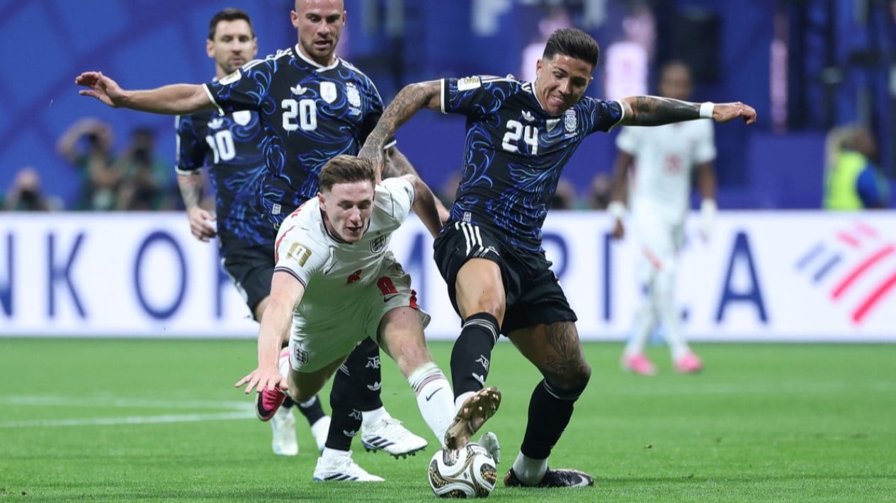 Ferozmente sin rumbo, Messi y sus amigos empezaron a volar