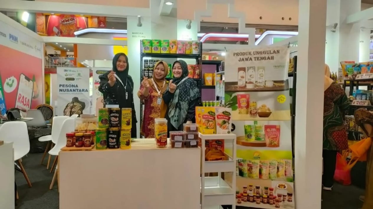Los distintivos souvenirs Demak de UMKM expandieron con éxito el mercado y lo actualizaron con éxito gracias al empoderamiento de la BRI
