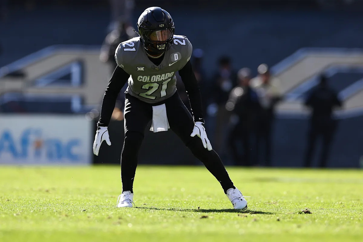 Juez falla contra Shilo Sanders, hijo del entrenador de Colorado Deion Sanders, en demanda de quiebra