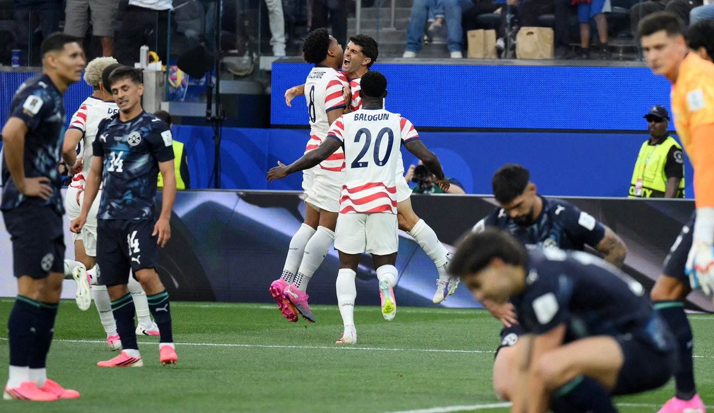 Estados Unidos toma la delantera en el primer partido de la Copa del Mundo contra Paraguay con un gol en propia puerta en el minuto 7