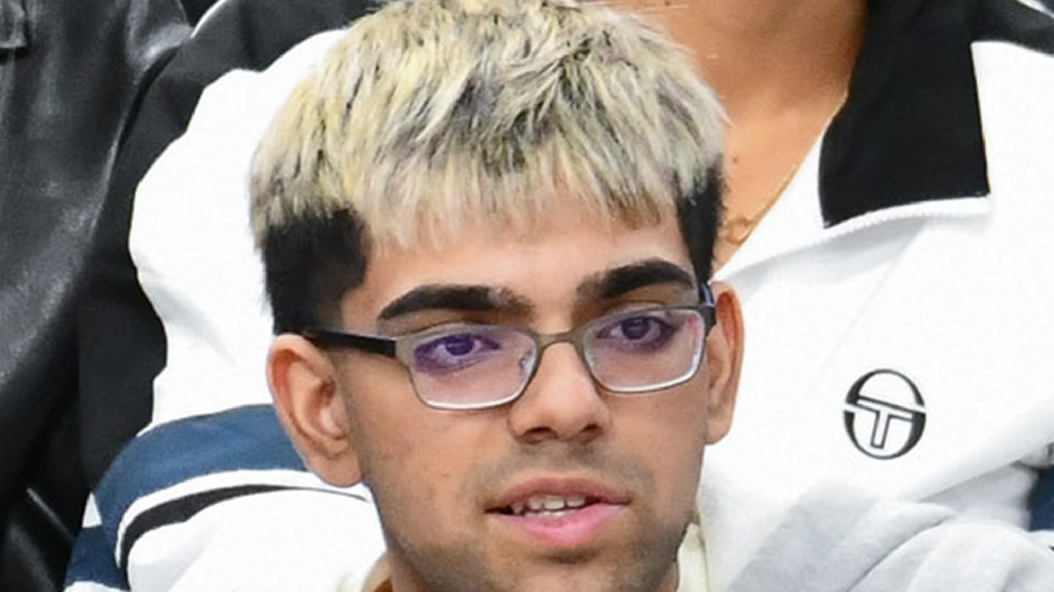 N3on, Benjy Chávez aplastado en Los Ángeles