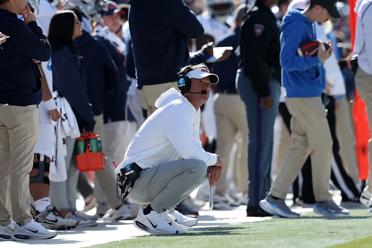 Lane Kiffin niega la ‘narrativa’ de que le dio un ultimátum a los entrenadores de Ole Miss para que lo siguieran a LSU