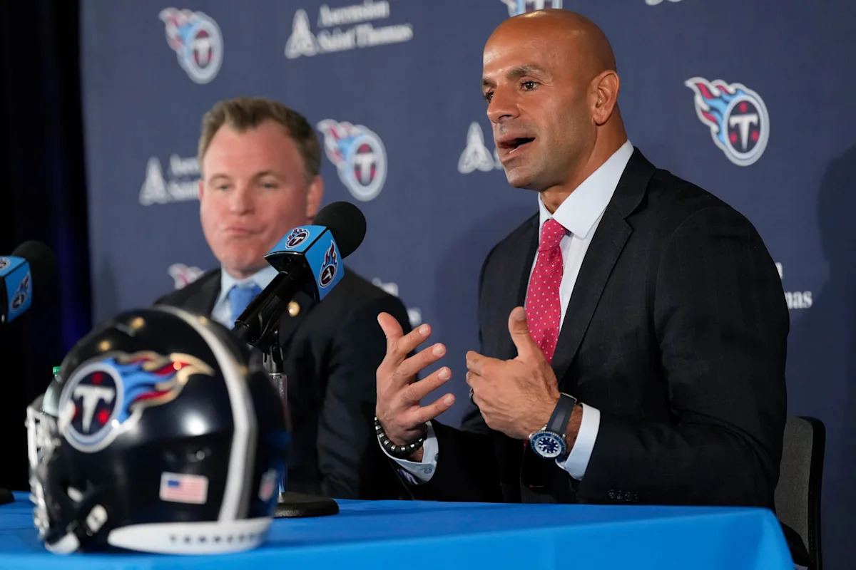 10 números que ayudaron a definir las 10 principales contrataciones de entrenadores en jefe de la NFL, incluido cómo les fue a las minorías raciales en este ciclo