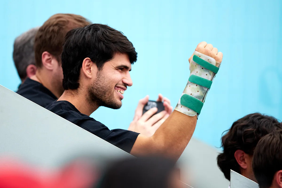 Carlos Alcaraz, incluido en el campo de jugadores del Open de Cincinnati, aún no ha confirmado su regreso tras una lesión en la muñeca antes del US Open