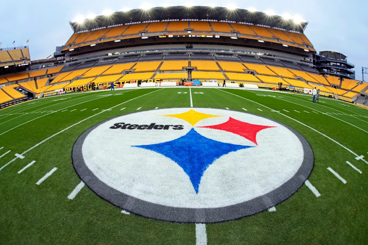 Los Steelers instalan un nuevo campo de césped en el Acrisure Stadium después de que una investigación de la NFLPA juzgara mal la superficie anterior