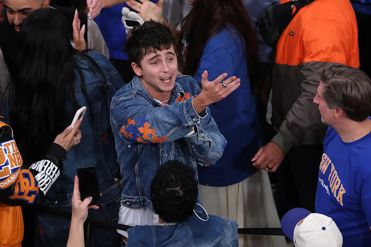 Finales de la NBA de 2026: Taylor Swift, Timothée Chalamet, USMNT y los fanáticos acérrimos de los Knicks reaccionan a la histórica victoria del Juego 4