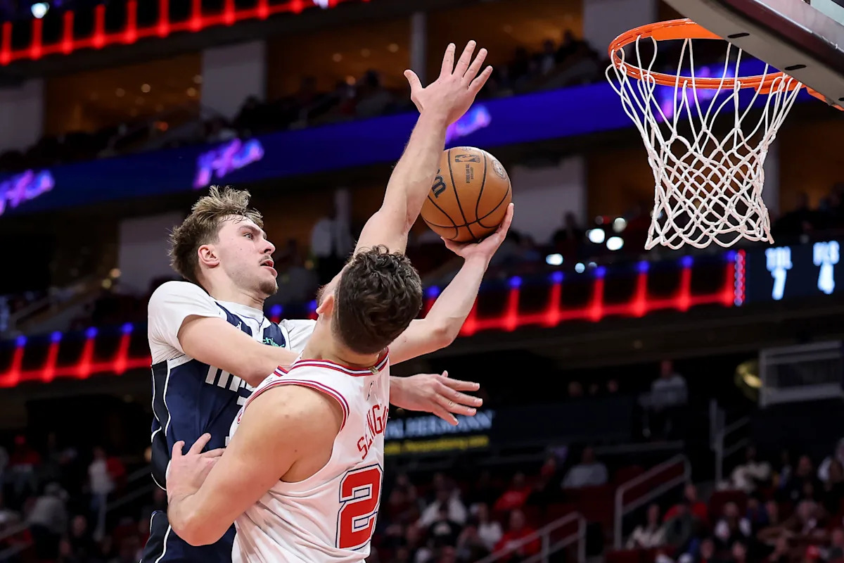 Un año después de perder a Luka Dončić, los Mavs tienen mejores días por delante gracias a Cooper Flagg