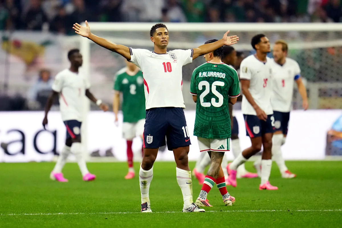 Copa del Mundo 2026: Inglaterra, escasa de personal, mantiene a México en casa gracias al doblete de Jude Bellingham en 2 minutos
