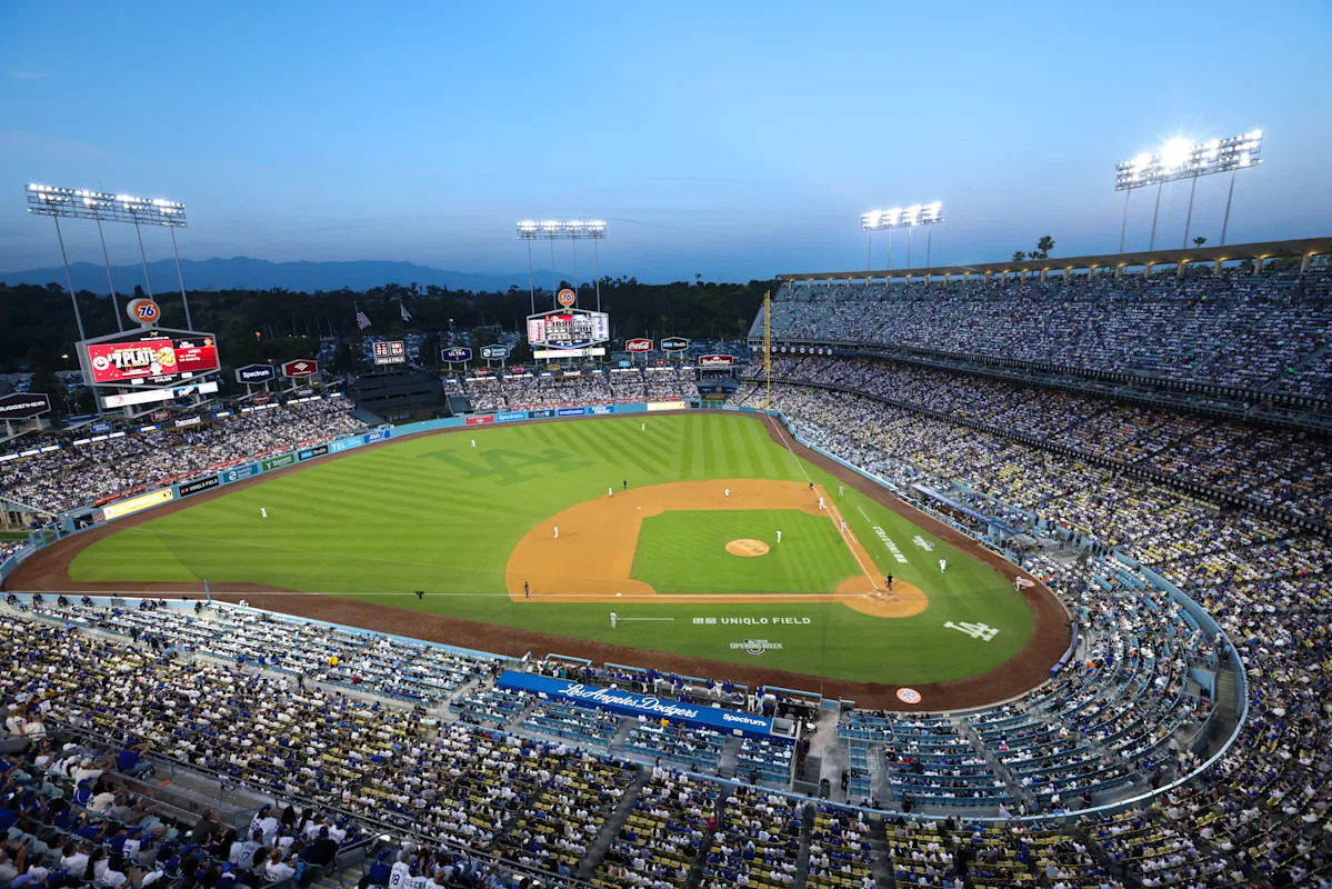 Fanático de los Dodgers recibió $11.8 millones del jurado luego de quedar parcialmente cegado por LAPD durante la celebración de la Serie Mundial