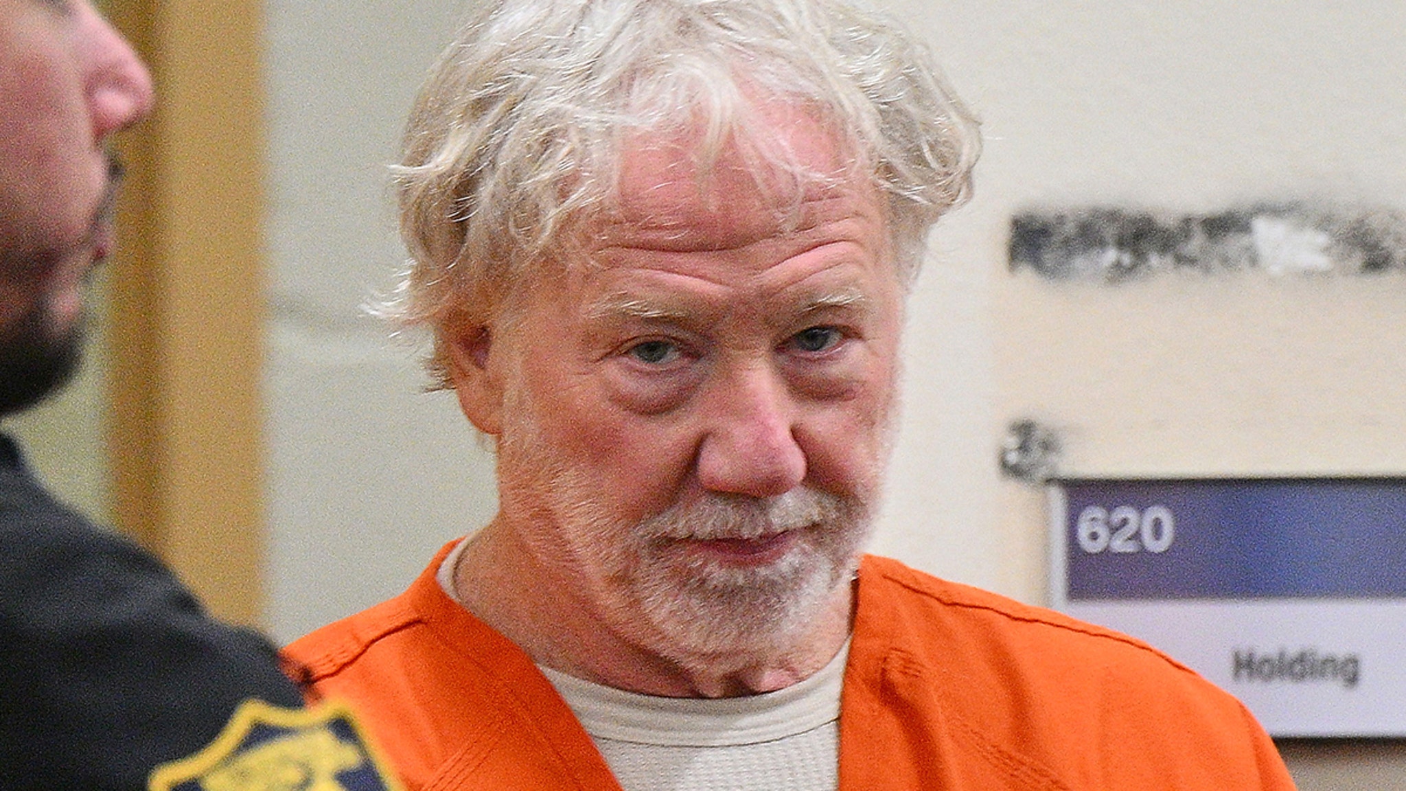Los ex acusadores de Timothy Busfield pueden testificar en el juicio por abuso sexual infantil